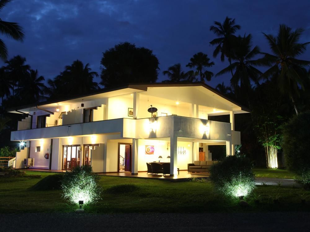 Oreeka - Katunayake Airport Transit Hotels Esterno foto
