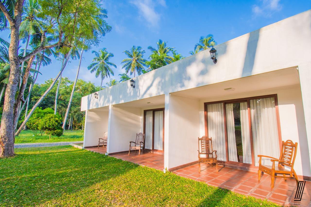 Oreeka - Katunayake Airport Transit Hotels Esterno foto